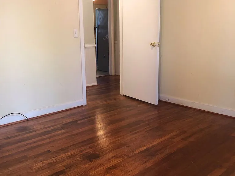 129 Freedom Dr — Photo 17