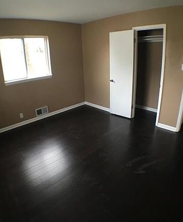5th image of 8052 Longwood Ave