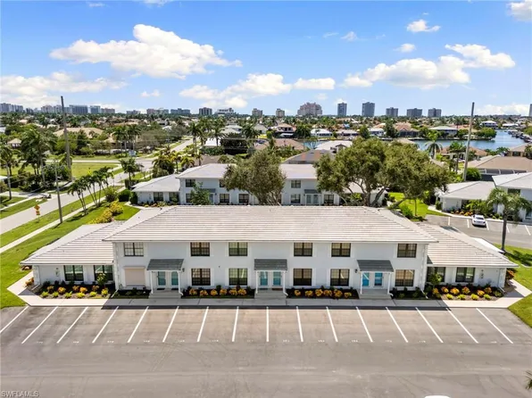 134 Leland WAY E #T5, MARCO ISLAND, FL 34145