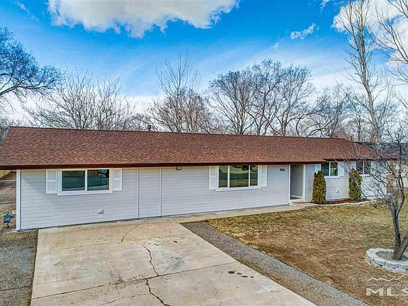 3rd image of 926 Dean Dr