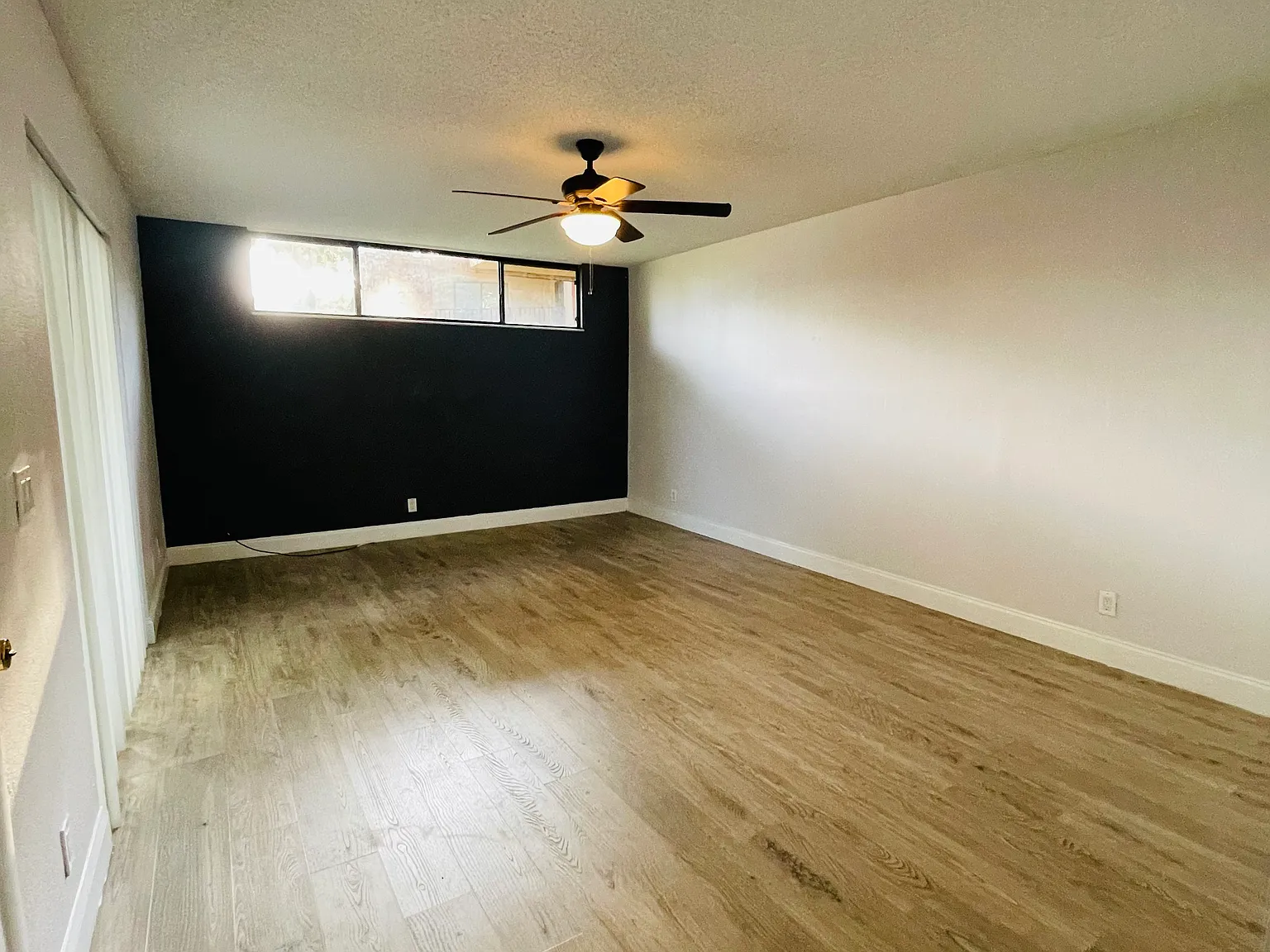 2 bed, 1302 sqft, $2,650 — Photo 3