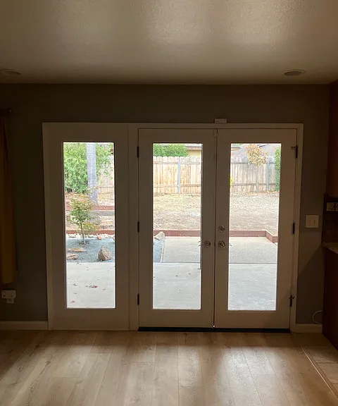 6084 N Gentry Ave — Photo 12