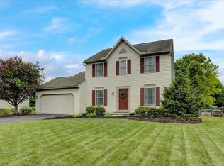 416 Golden Dr, Blandon, PA 19510