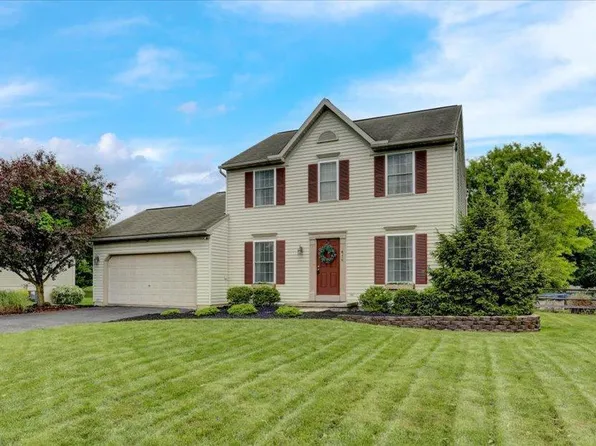 416 Golden Dr, Blandon, PA 19510