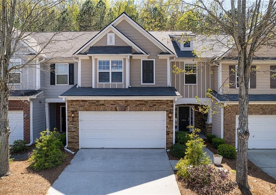 1st image of 504 Hillside Trl