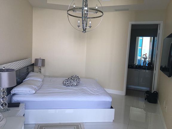 5th image of 15811 Collins Ave APT 3807