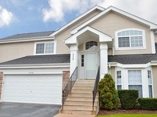 9509 Georgetown Ln, Crystal Lake, IL 60014