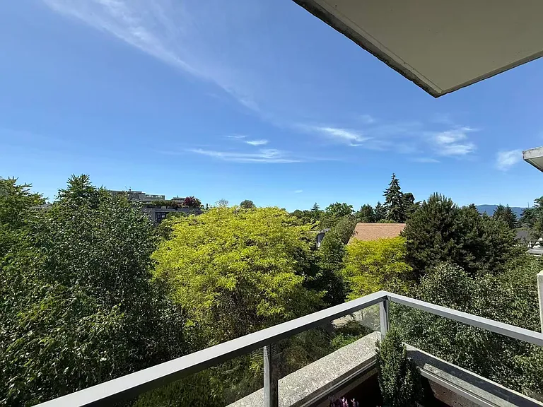 6015 Iona Dr #400 — Photo 10