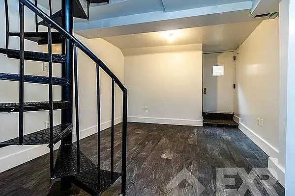 Rented by EXR | media 14