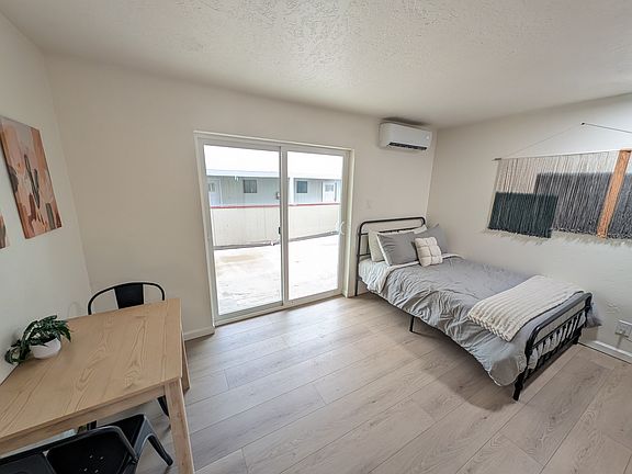 2nd image of 316 Princeton Dr SE #4