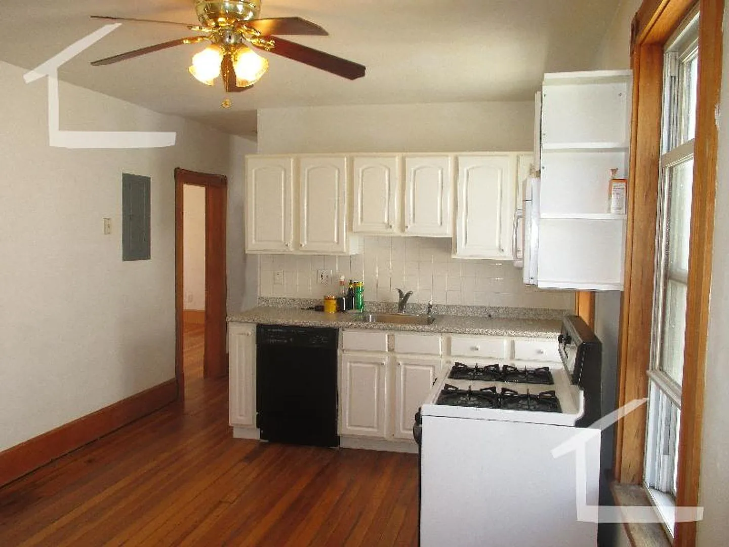 Check out this 3 bed in Lower Allston — Photo 2