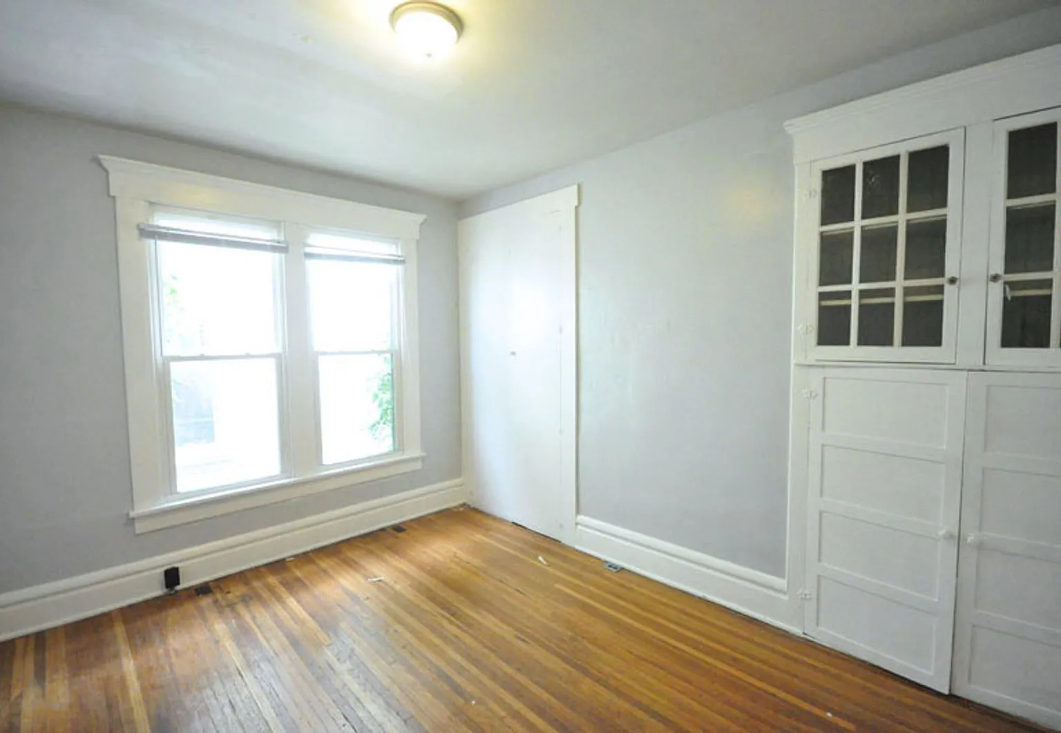 6 bed, 2.0 bath, $3,875 — Photo 4