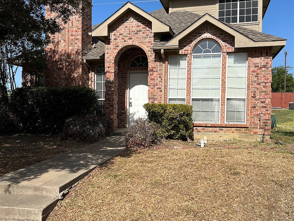 1st image of 902 Brose Dr