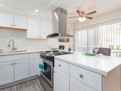 7555 Linda Vista Rd APT 17, San Diego, CA, 92111
