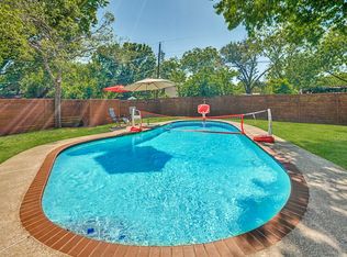 925 Apple Tree Ct, Irving, TX 75061