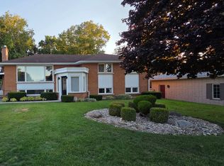 398 Kingsway St E Unit 2, Kincardine, ON N2Z 1W3