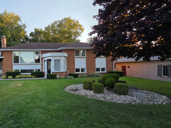 398 Kingsway St E Unit 2, Kincardine, ON N2Z 1W3