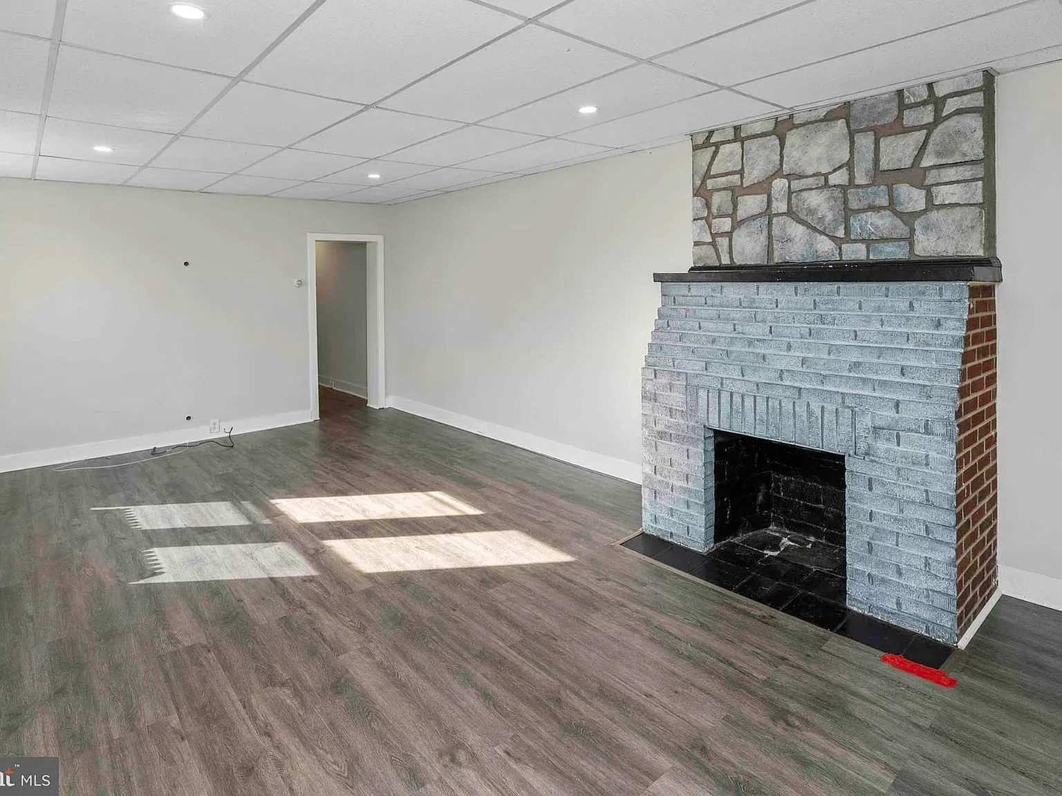 2 bed, 1200 sqft, $2,000 — Photo 1