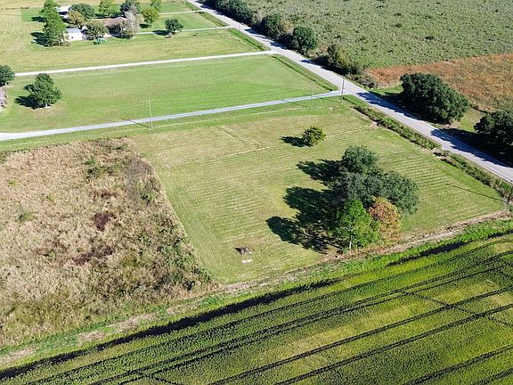 4th image of 1049 Gravot Rd