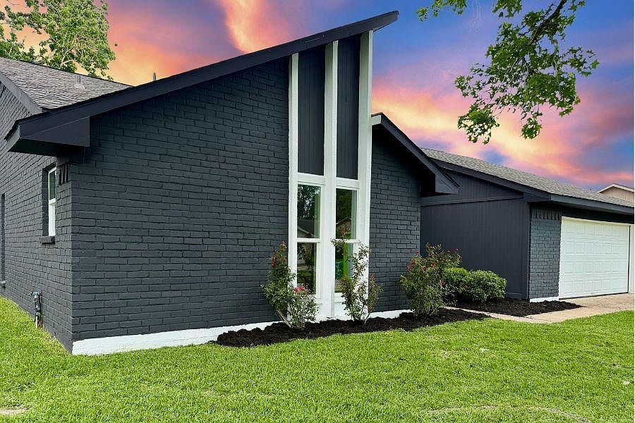 1st image of 9867 Sageroyal Ln