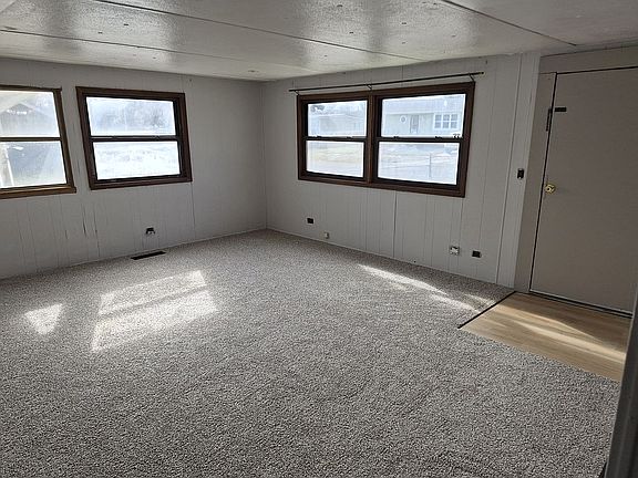 2nd image of 101 Chestnut St