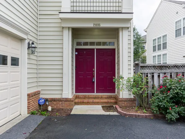 21935 Windover Dr, Ashburn, VA 20148