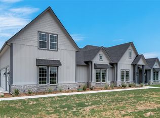 997 Oak Hollow Ln, Combine, TX 75159