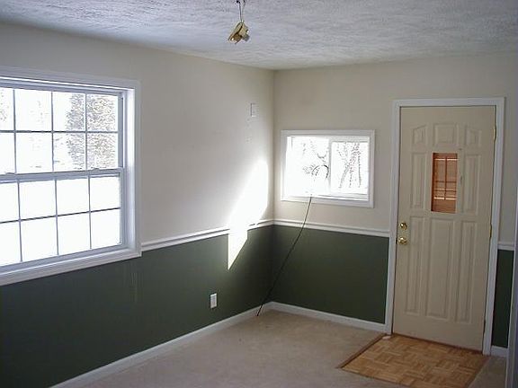 3rd image of 3103 S Saint Paul St