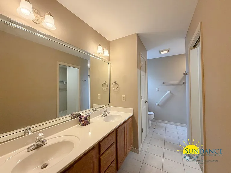 940 Scenic Oak Ln — Photo 11