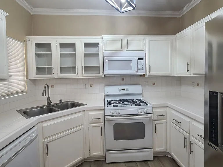 1300 S Arlington St #202 — Photo 13
