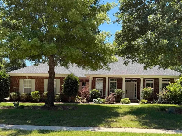 3015 Cobble Farms Dr SE, Owens Cross Roads, AL 35763