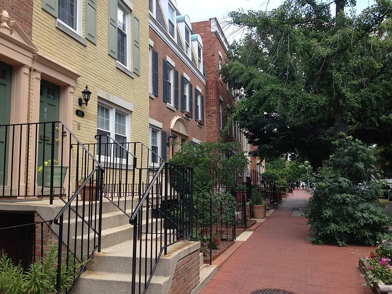 1617 Corcoran St NW — Photo 15