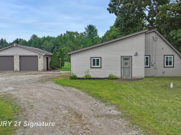 5249 W Dodge Rd, Clio, MI 48420