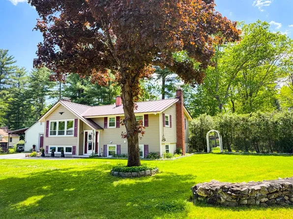 1 Pine Tree Lane, Merrimack, NH 03054