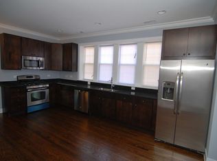 2453 W Arthur Ave APT 2, Chicago, IL 60645