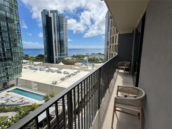 987 Queen St #1612, Honolulu, HI 96814