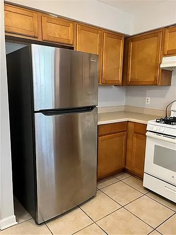 2 bed, 2.5 bath, 1505 sqft, $1,500 — Photo 3