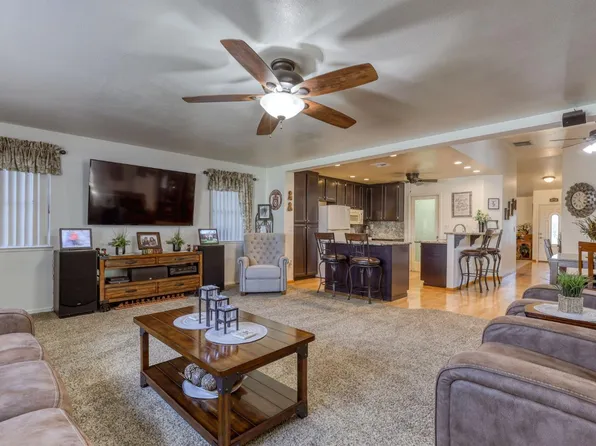 8177 Oak Landing Ct, Sacramento, CA 95828