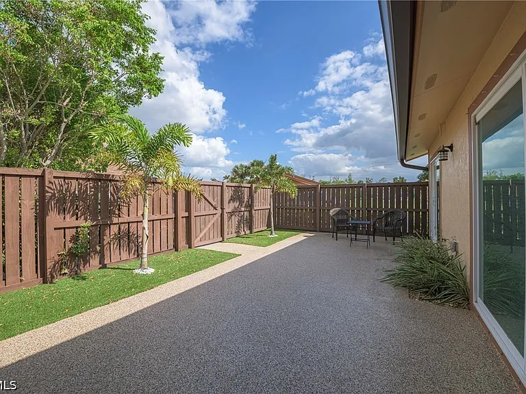 17334 Birchwood Ln — Photo 13