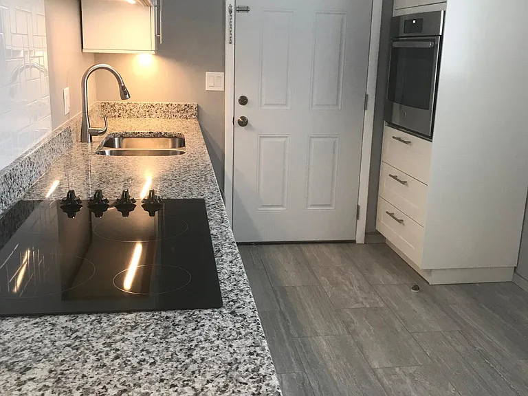 2244 S Circle Dr — Photo 3