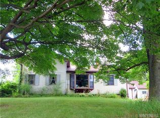 881 Maple Rd, Elma, NY 14059