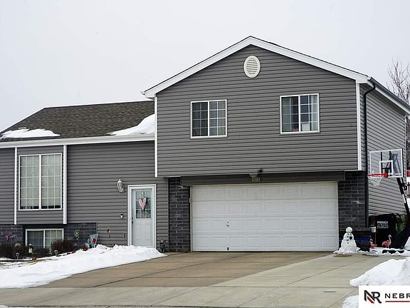 2nd image of 1310 Beaufort Dr