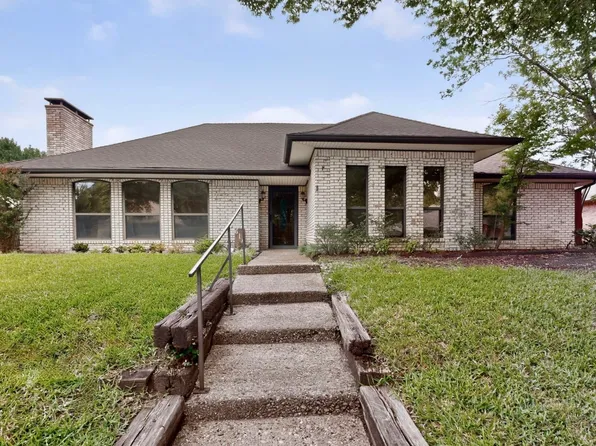 614 Pebblecreek Dr, Garland, TX 75040