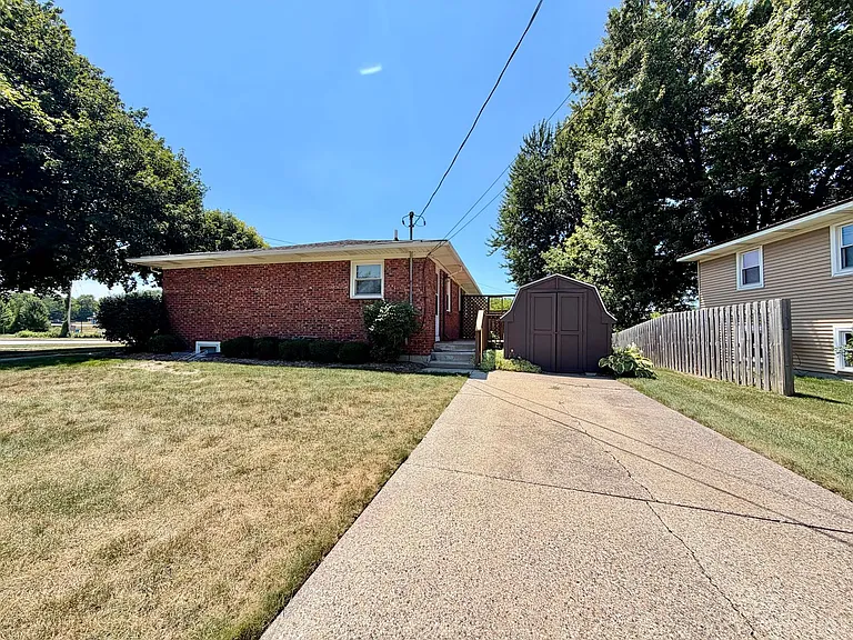 487 84th St SW — Photo 4