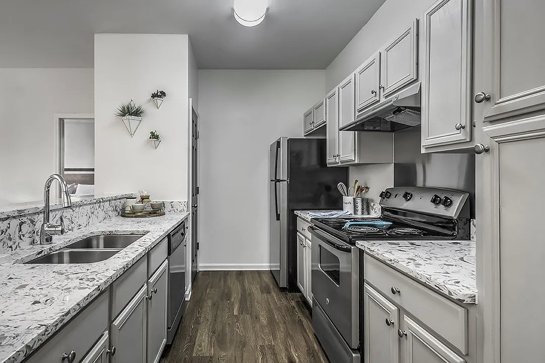 Eastover Ridge Apartments — Photo 2