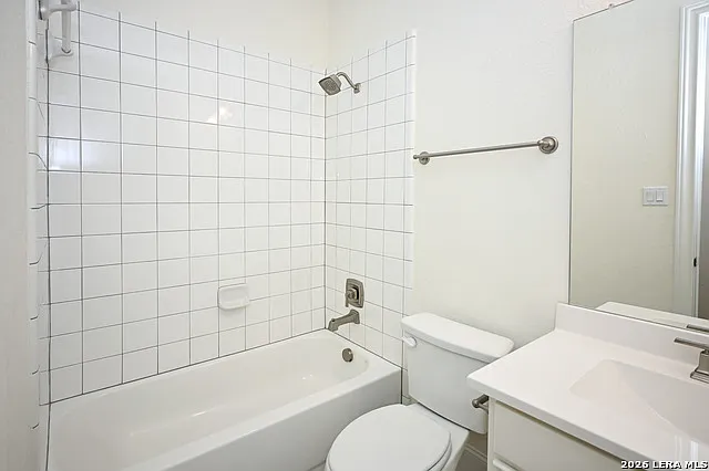 1438 Oaklawn Dr — Photo 16