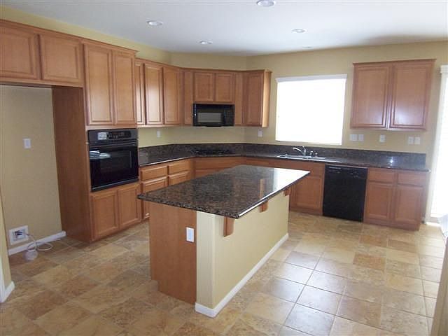 2nd image of 1879 Talbot Ct