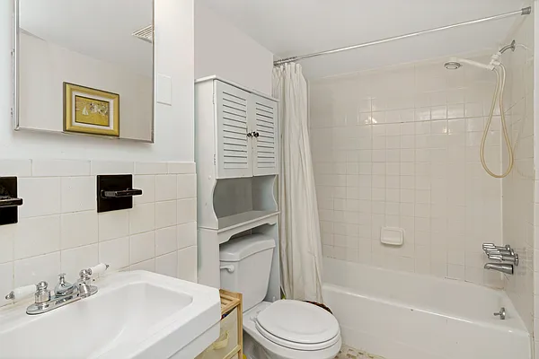 Rented by Compass | media 15