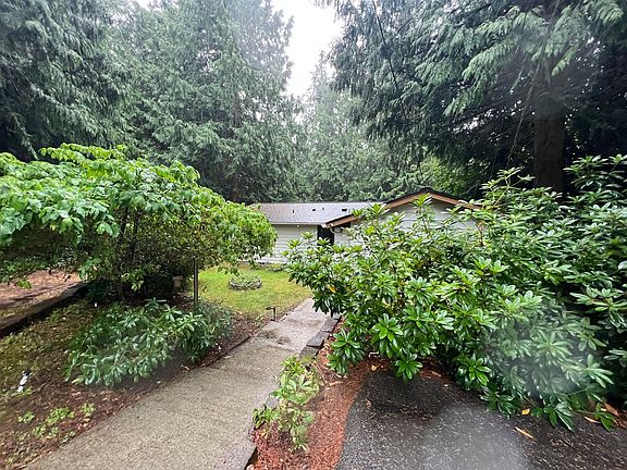 2nd image of 2321 Temple Pl NW