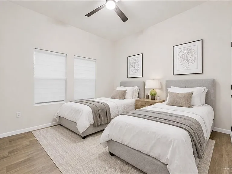 8015 N 48th Ln — Photo 17